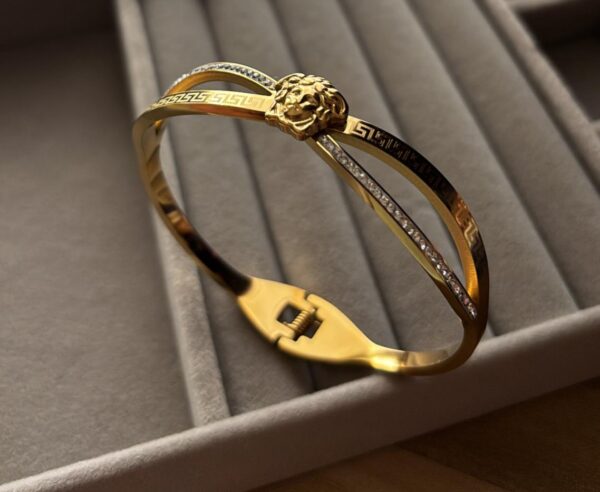 Lion-Head Gold-Plated Crystal Bangle