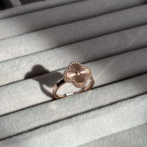 Golden Clove Ring