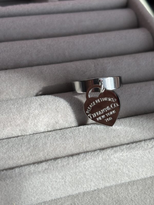 Hanging Heart Ring