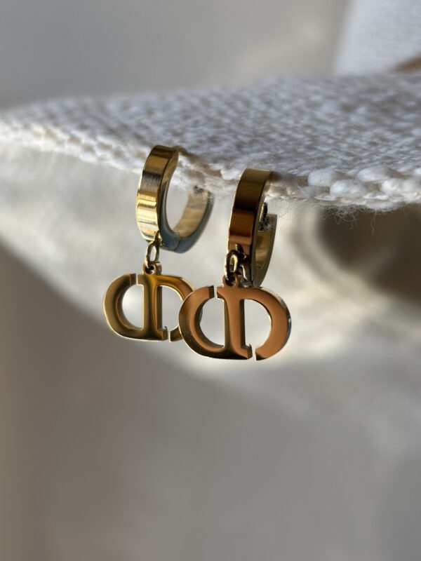 CD Earing
