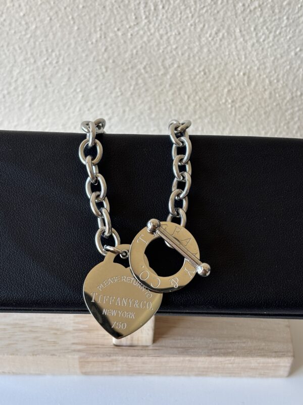 Silver Lock and Key Barcley