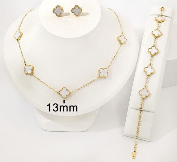 Gold White Clove Set