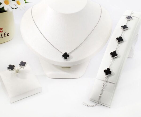 Silver Black Clove Set